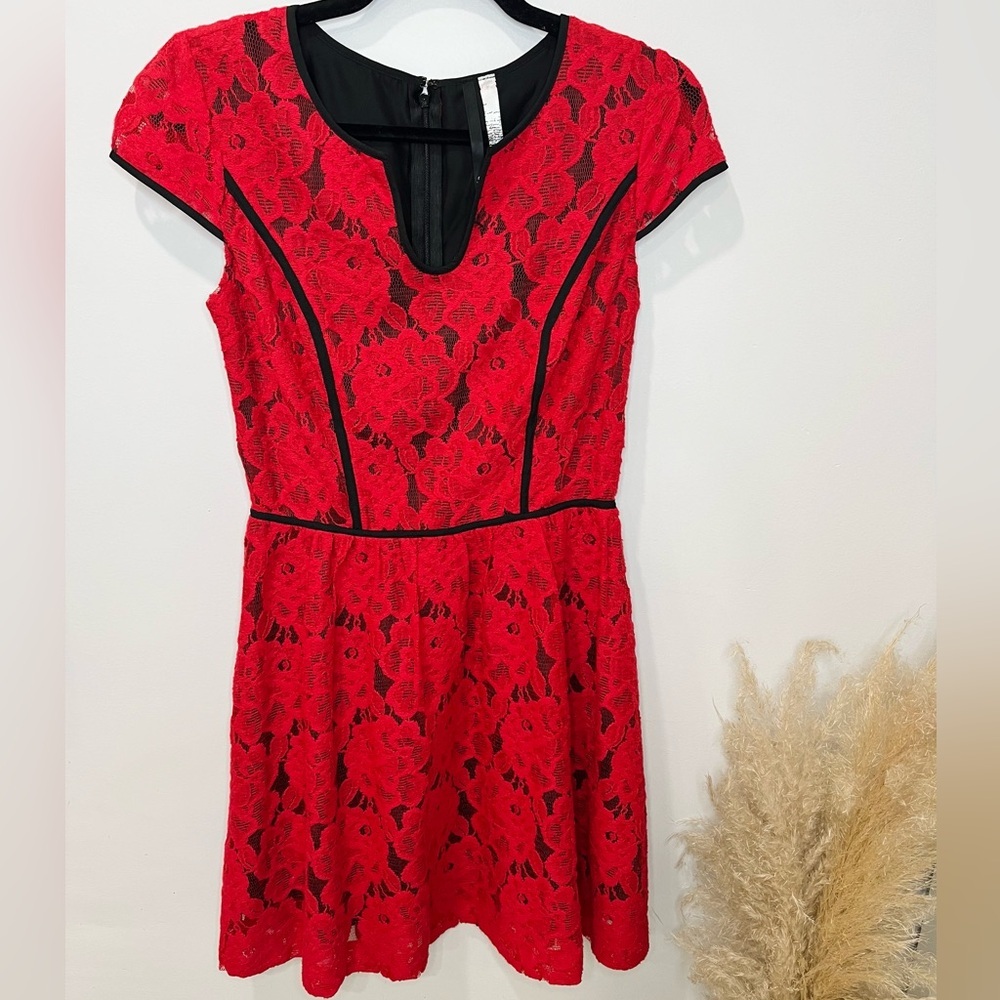 KENSIE• Women’s Red Black Lace Elegant Short Sleeve Dress NWOT XS